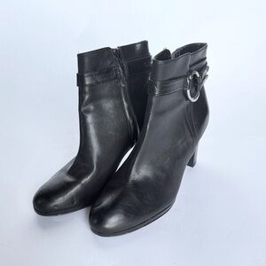 Lauren Ralph Lauren black leather ankle boots bootie Sz 9